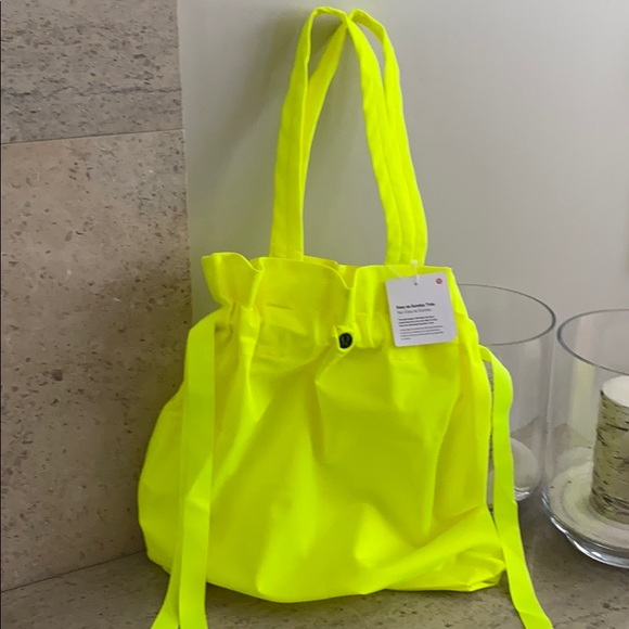 Lululemon Easy As Sunday Tote Bundle - Picture 7 of 16